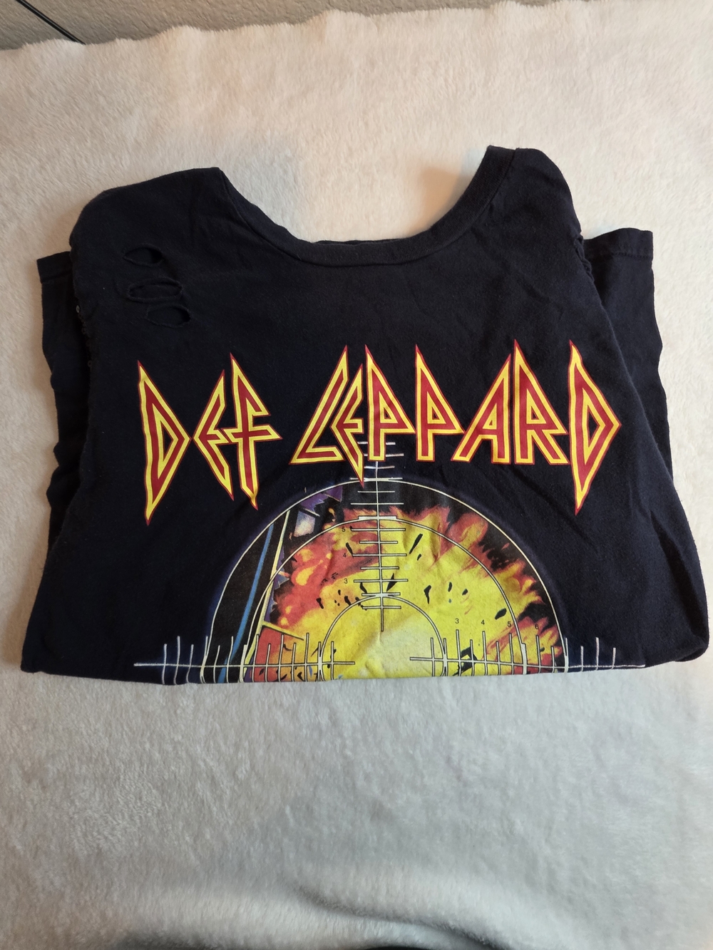 Def Leppard Graphic Tee Women’s Small